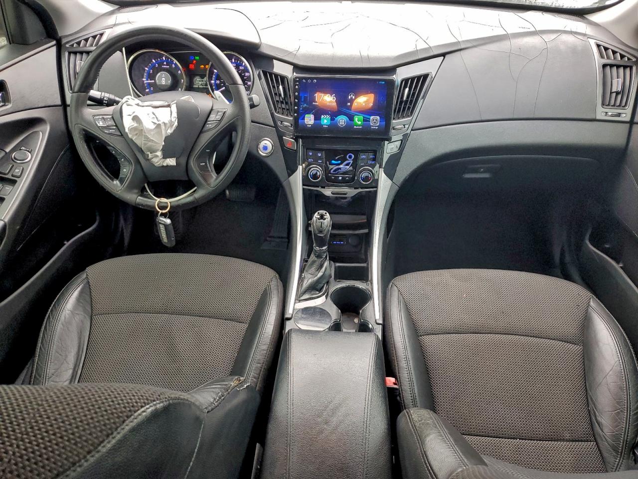 2012 HYUNDAI SONATA SE photo 8