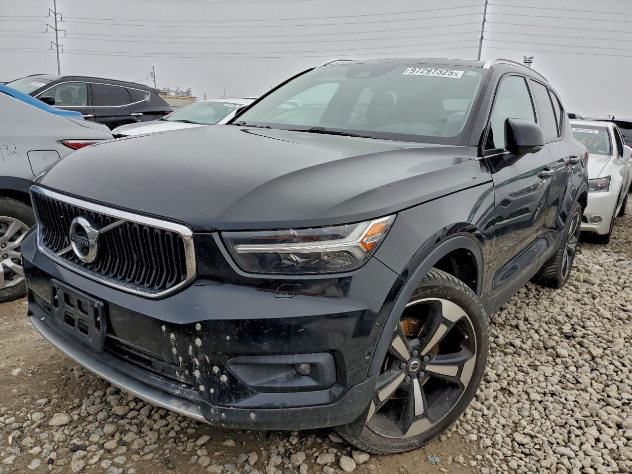 2019 VOLVO XC40