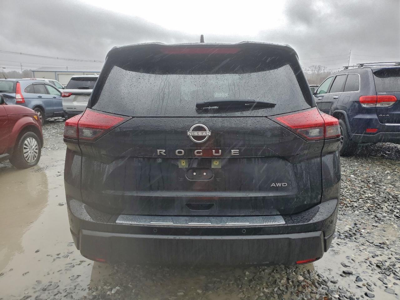 2025 NISSAN ROGUE SV photo 11