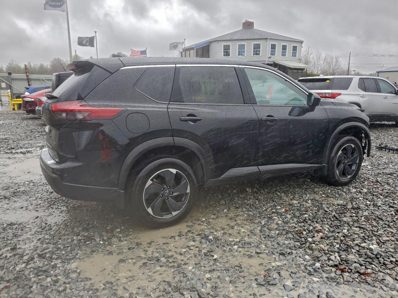 2025 NISSAN ROGUE SV photo 5