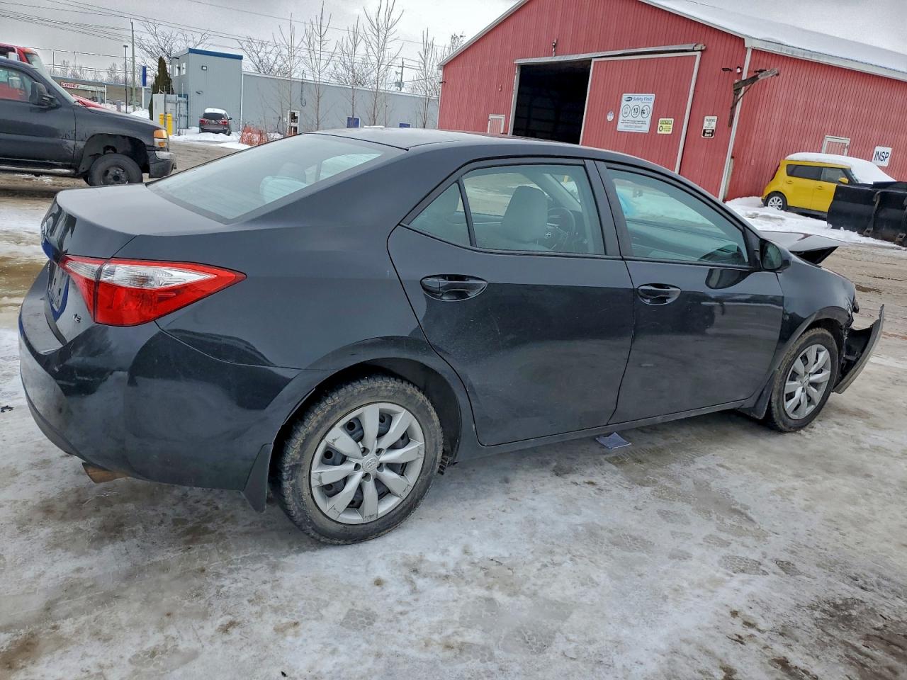 2014 TOYOTA COROLLA L photo 3