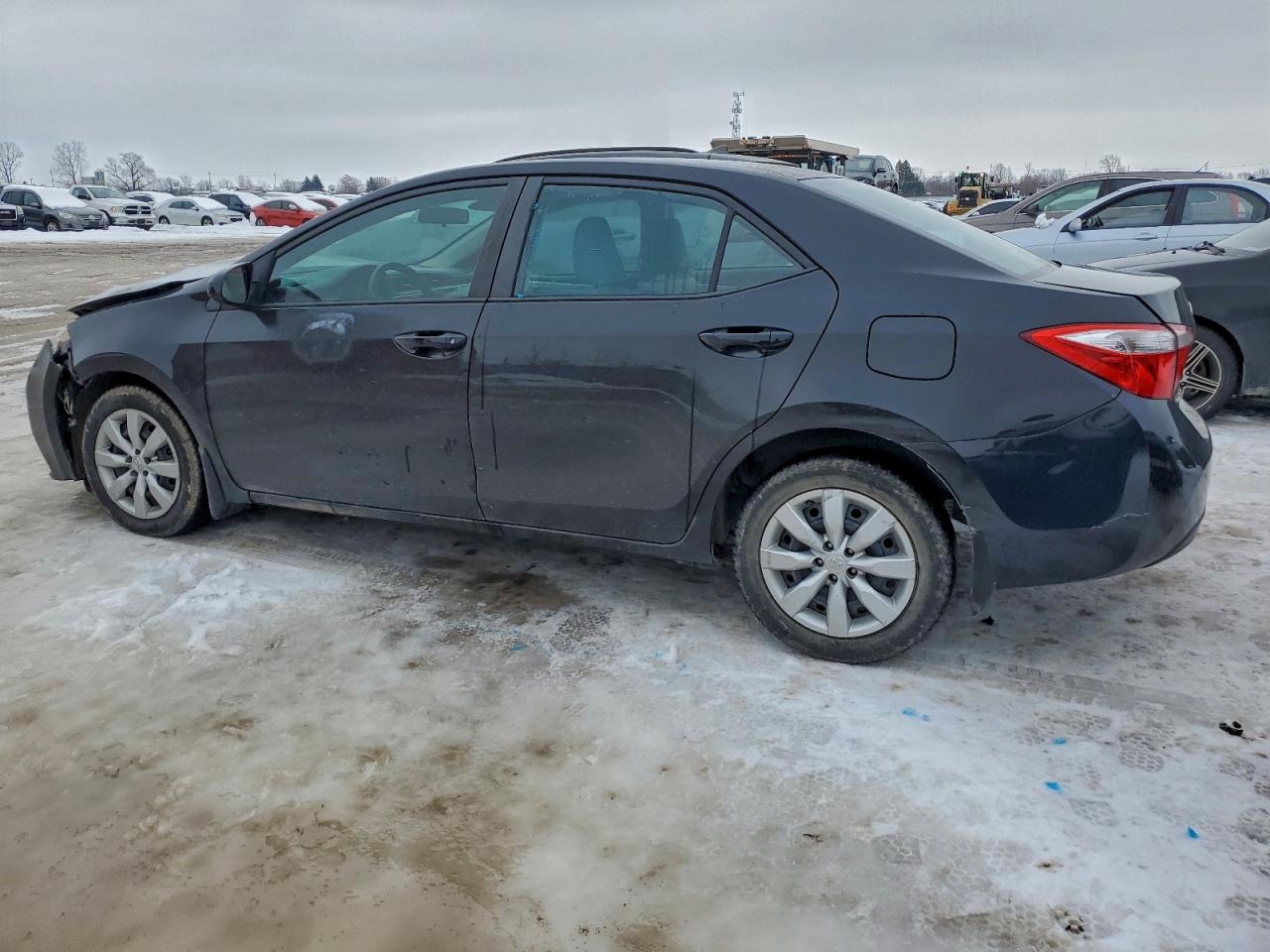 2014 TOYOTA COROLLA L photo 2