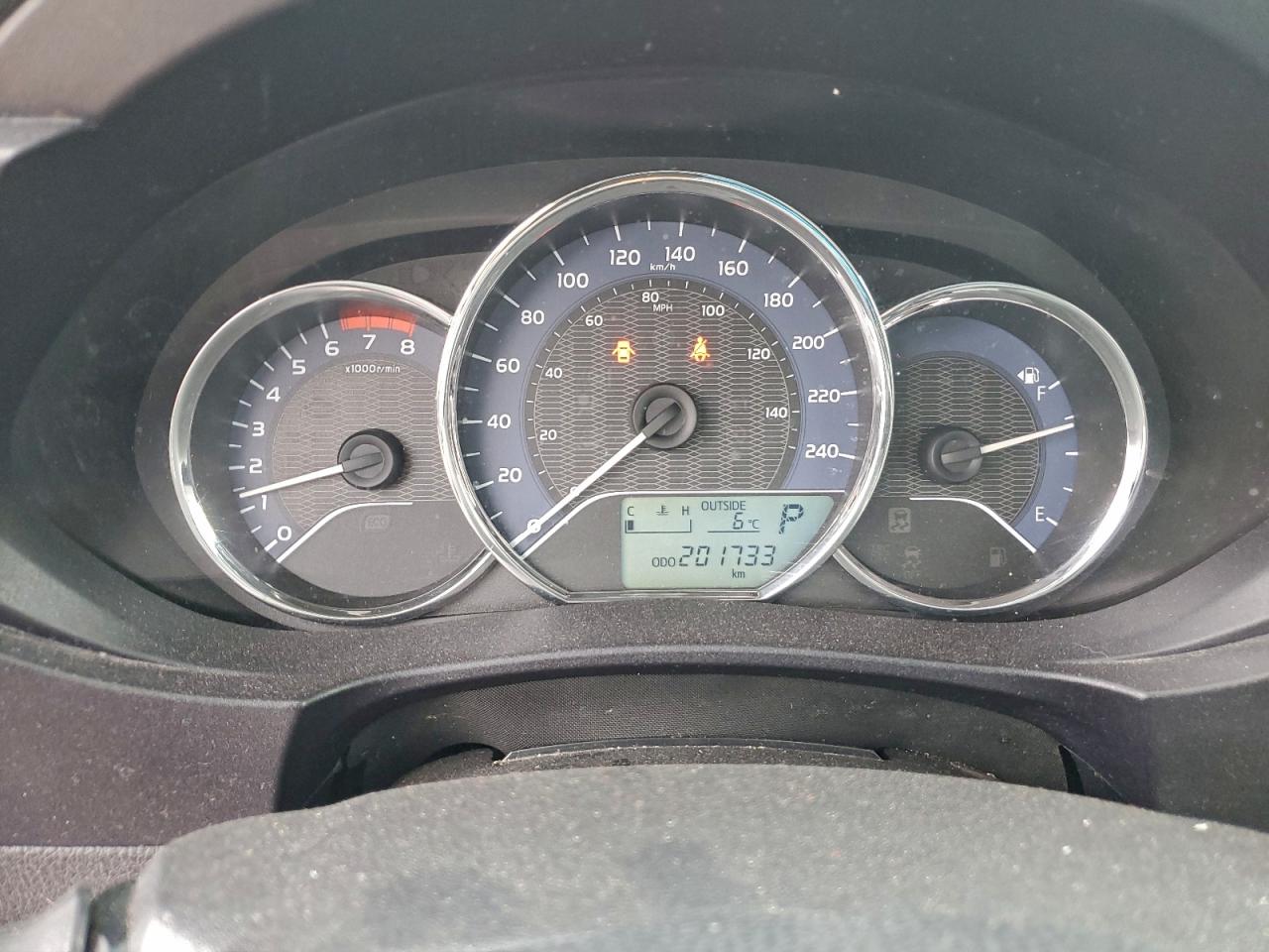 2014 TOYOTA COROLLA L photo 9