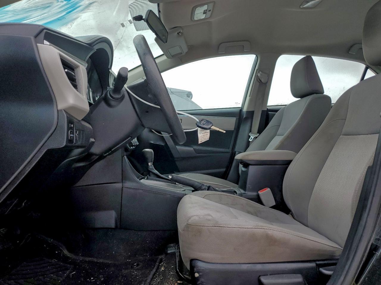 2014 TOYOTA COROLLA L photo 7