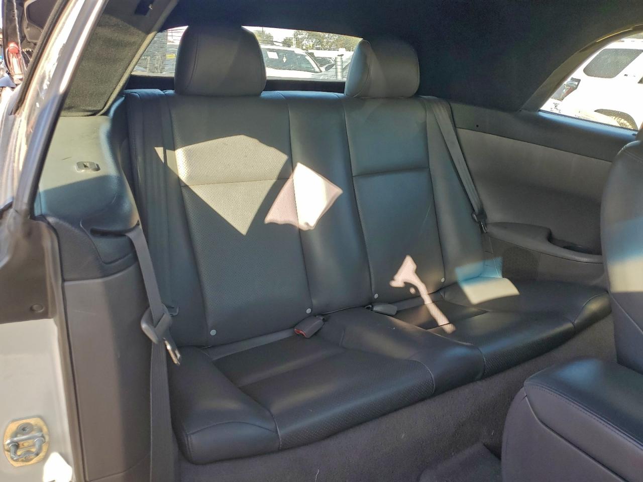 2005 TOYOTA CAMRY SOLARA SE photo 10