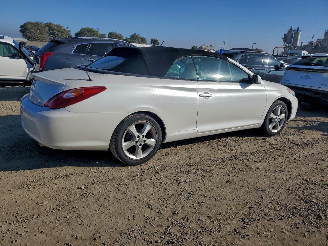 2005 TOYOTA CAMRY SOLARA SE photo 3