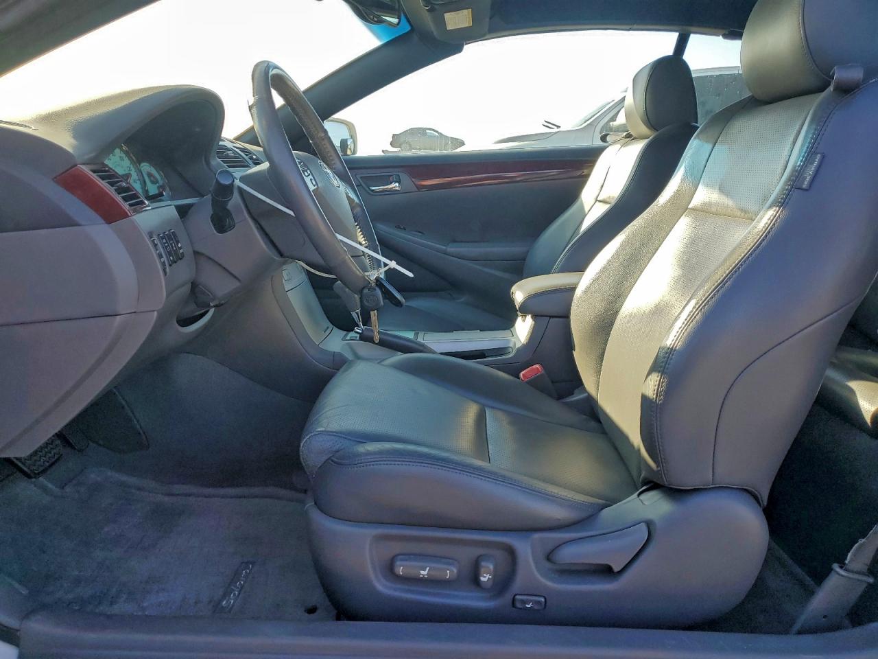 2005 TOYOTA CAMRY SOLARA SE photo 7