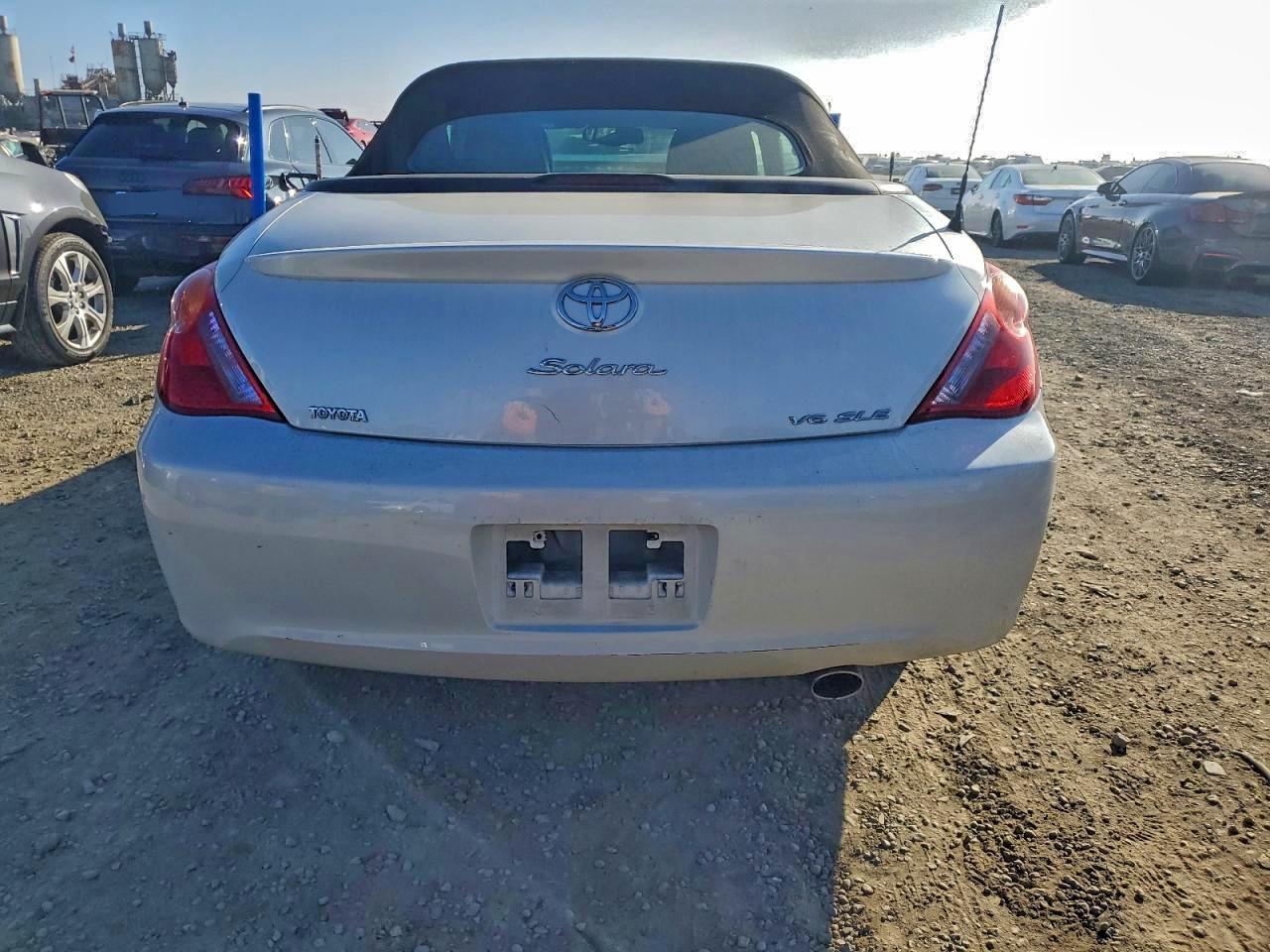 2005 TOYOTA CAMRY SOLARA SE photo 6