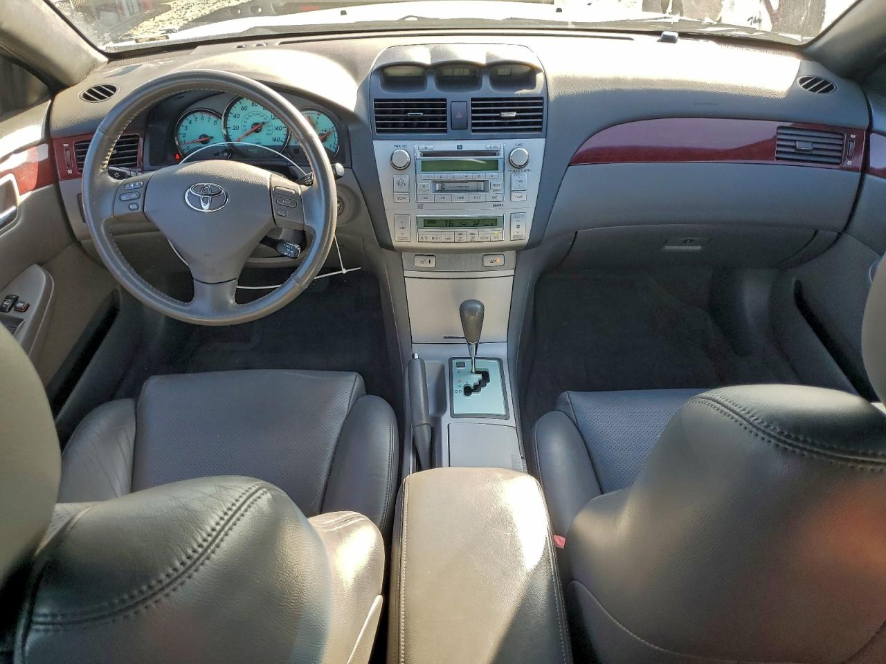 2005 TOYOTA CAMRY SOLARA SE photo 8