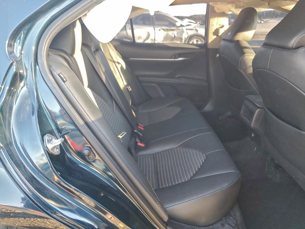 2021 TOYOTA CAMRY SE photo 19