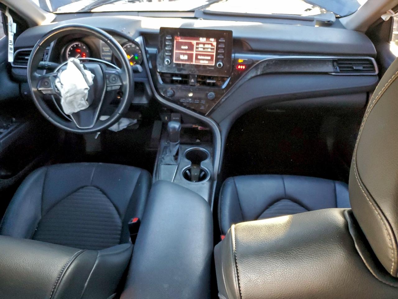 2021 TOYOTA CAMRY SE photo 15