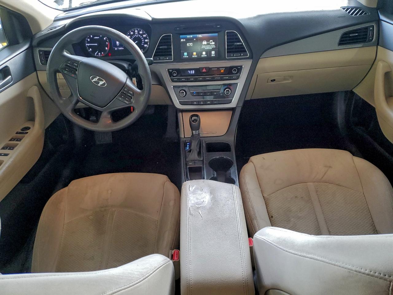 2016 HYUNDAI SONATA SE photo 8