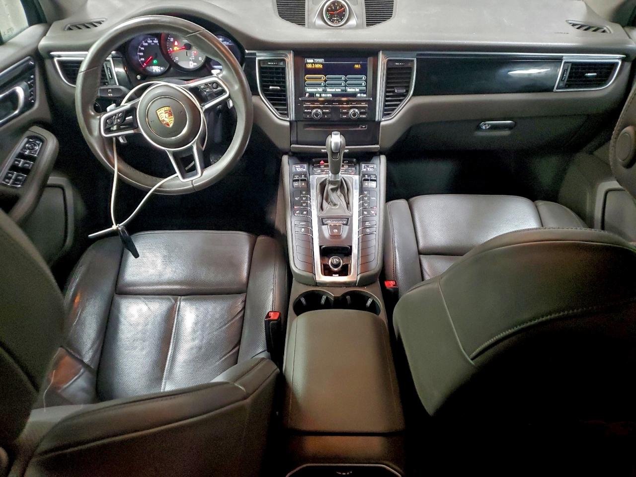 2016 PORSCHE MACAN S photo 8