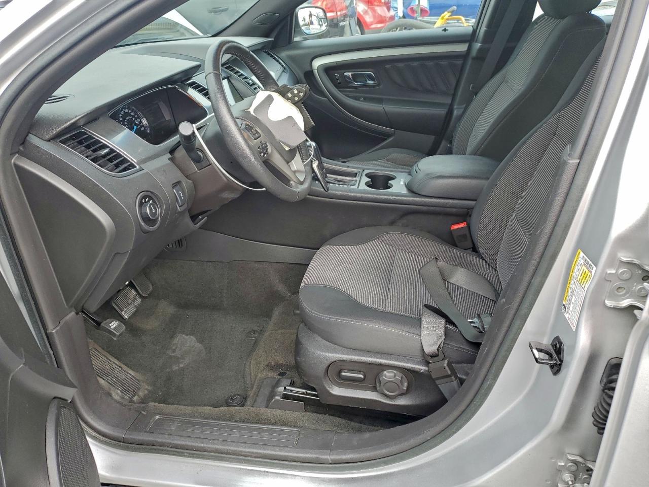 2018 FORD TAURUS SEL photo 7