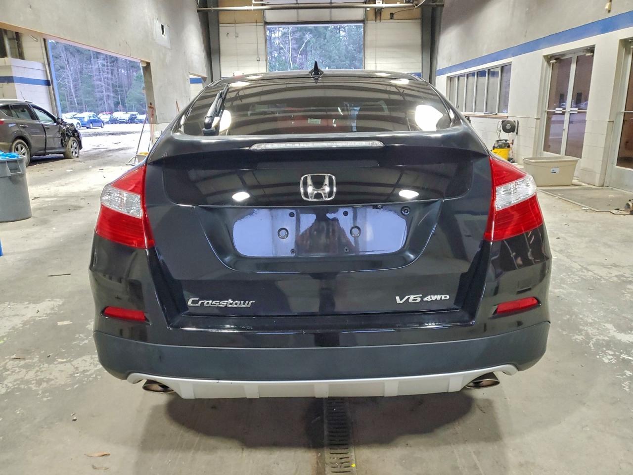 2015 HONDA CROSSTOUR EXL photo 6