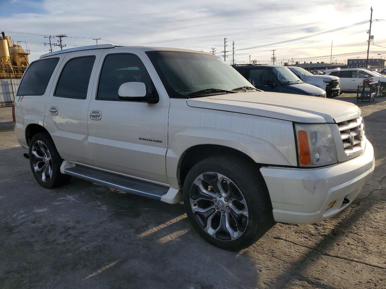 2002 CADILLAC ESCALADE LUXURY photo 9