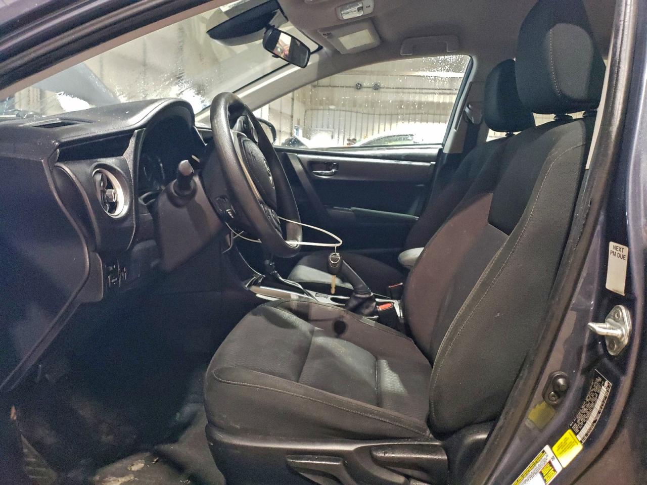 2018 TOYOTA COROLLA LE photo 7