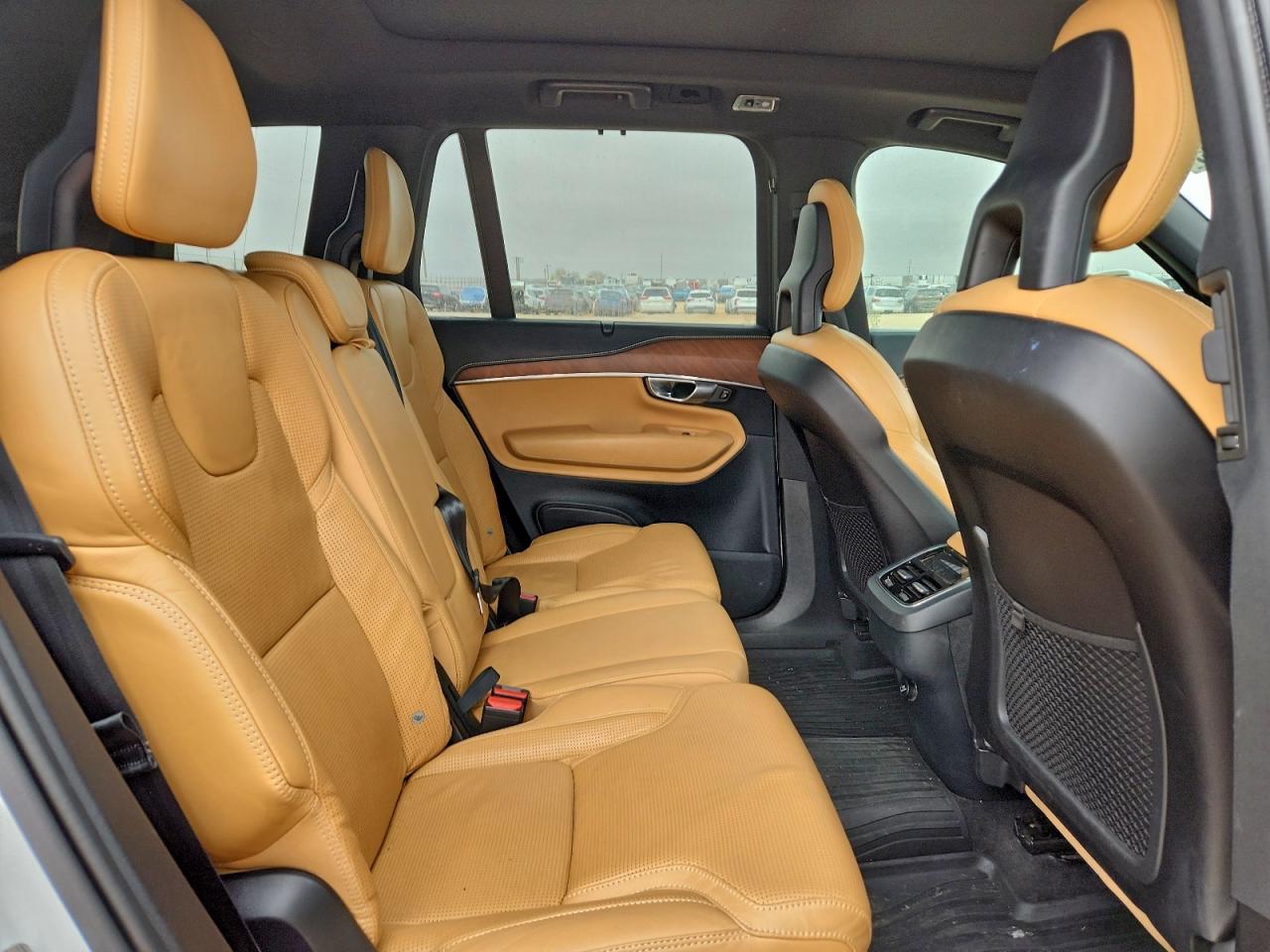 2017 VOLVO XC90 T6 photo 41