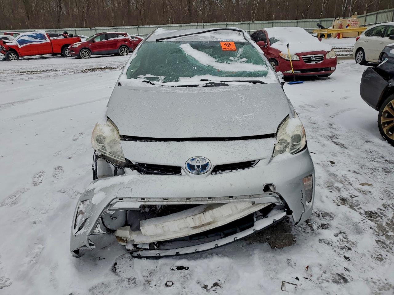 2015 TOYOTA PRIUS photo 9