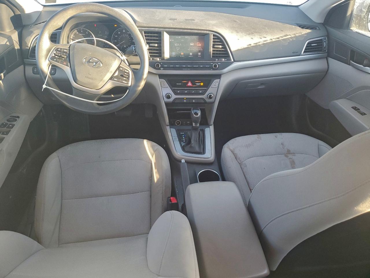 2017 HYUNDAI ELANTRA SE photo 8