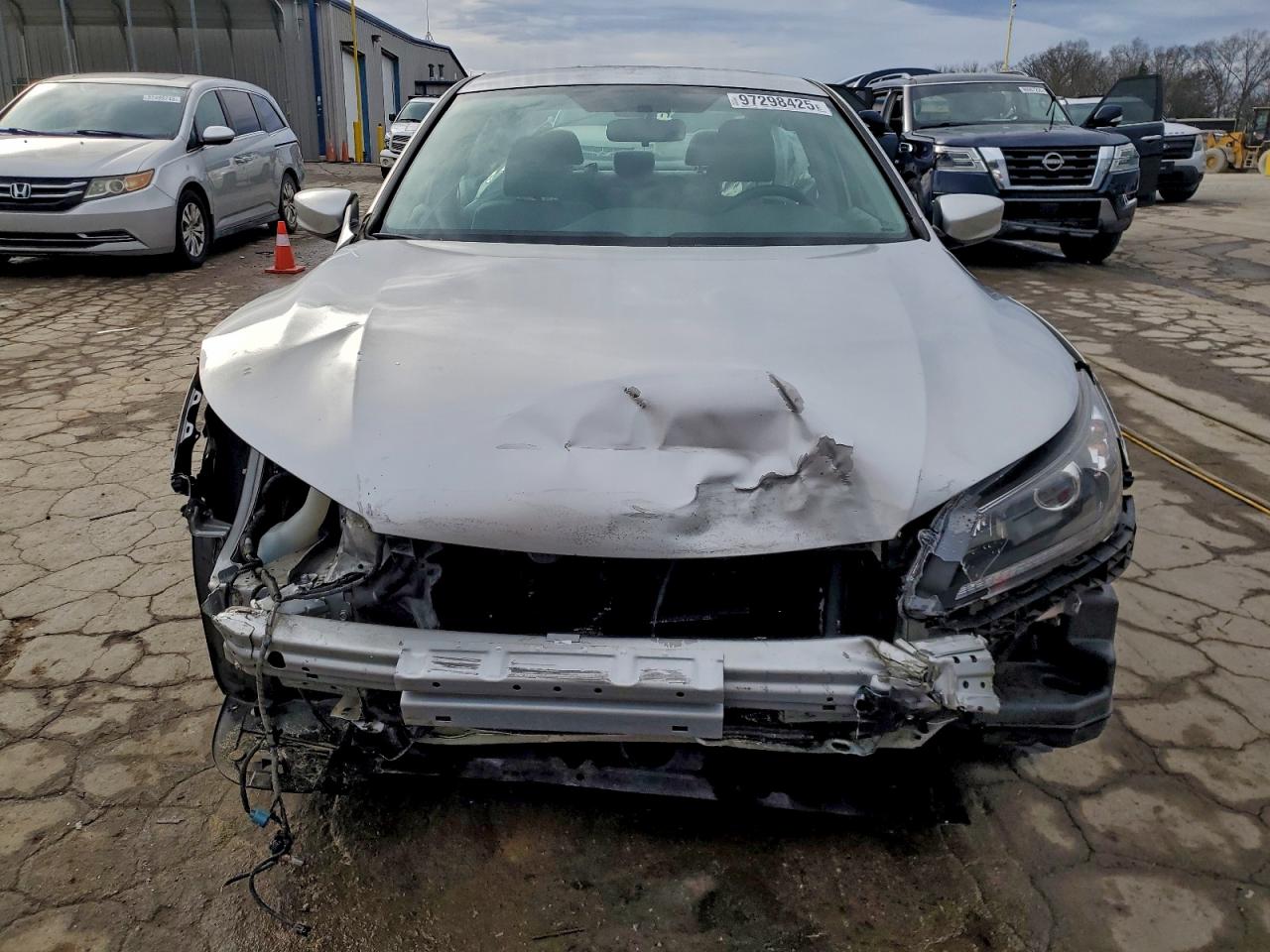2013 HONDA ACCORD LX photo 5