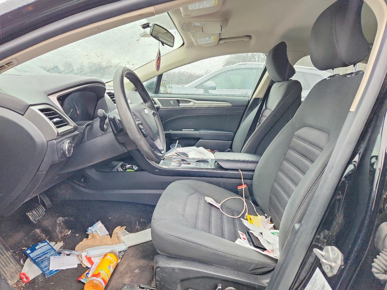 2018 FORD FUSION SE photo 13