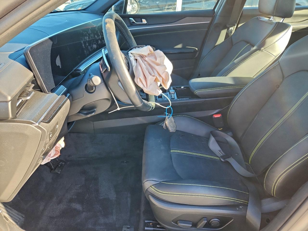 2025 KIA K5 GT photo 7