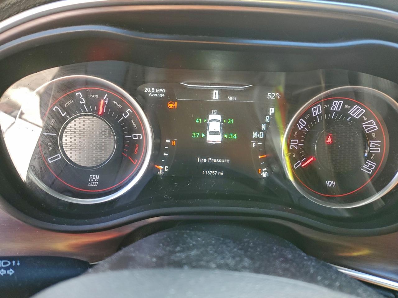 2016 DODGE CHALLENGER SXT photo 9