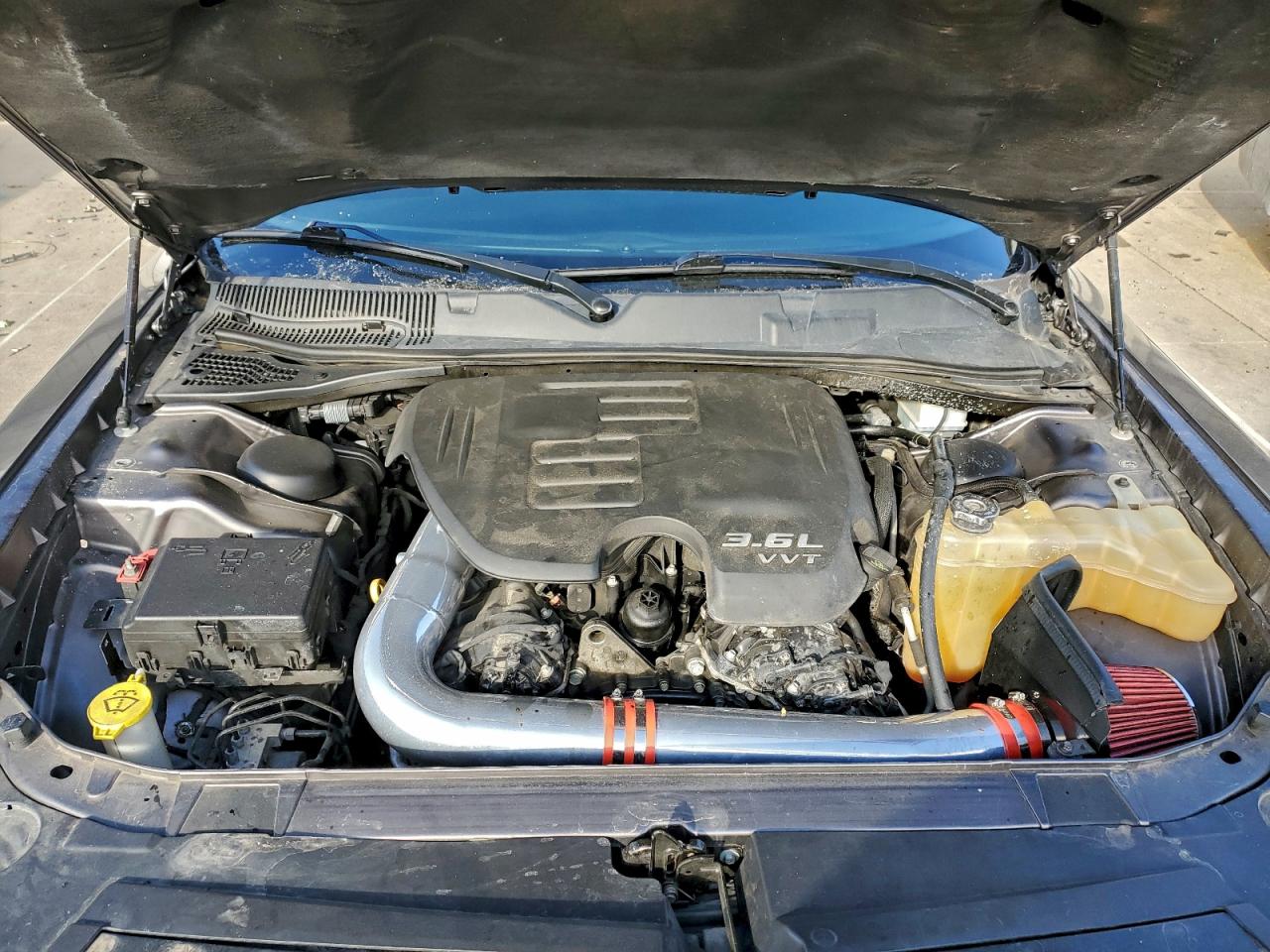 2016 DODGE CHALLENGER SXT photo 11