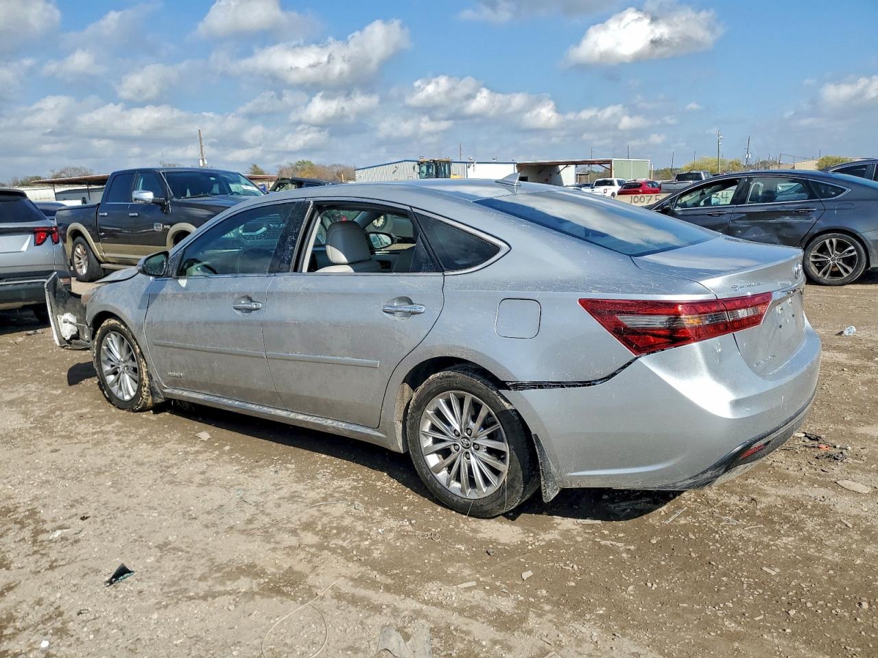 2016 TOYOTA AVALON HYBRID photo 4