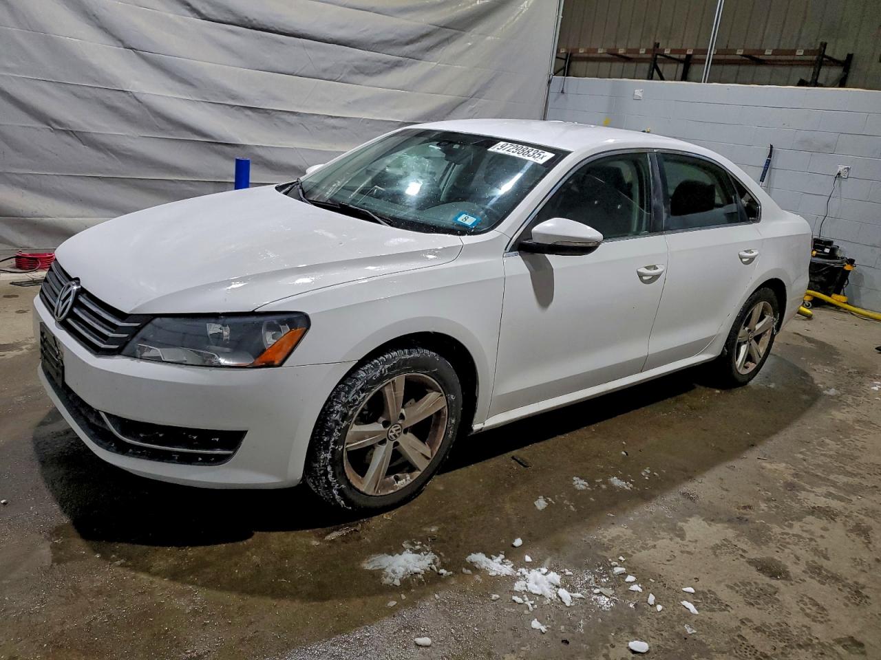 2012 VOLKSWAGEN PASSAT