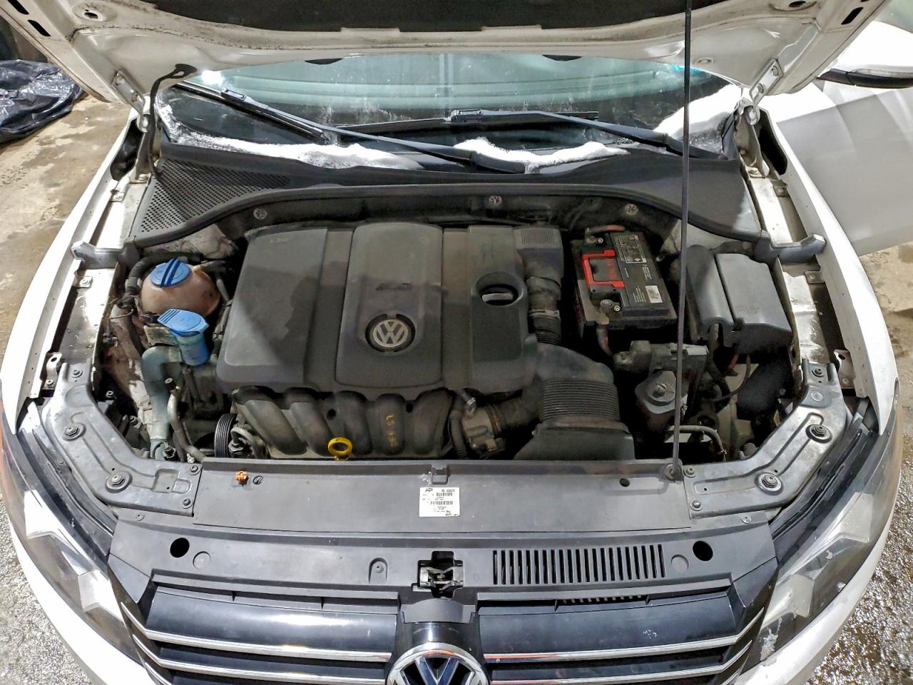2012 VOLKSWAGEN PASSAT SE photo 11