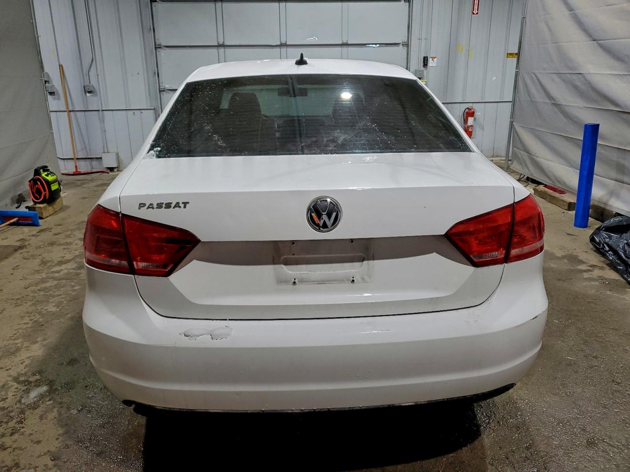 2012 VOLKSWAGEN PASSAT SE photo 6