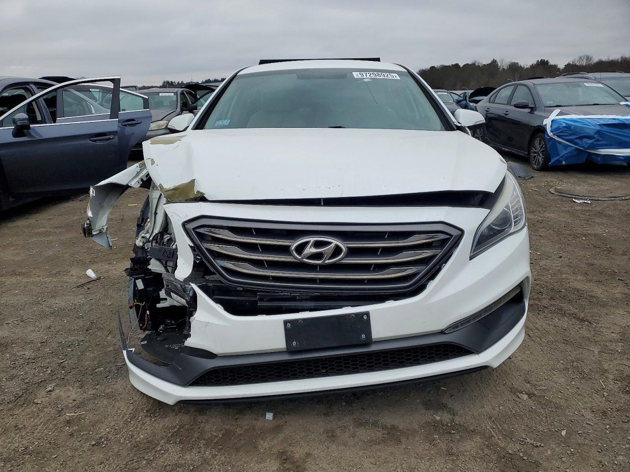 2017 HYUNDAI SONATA SPORT photo 5