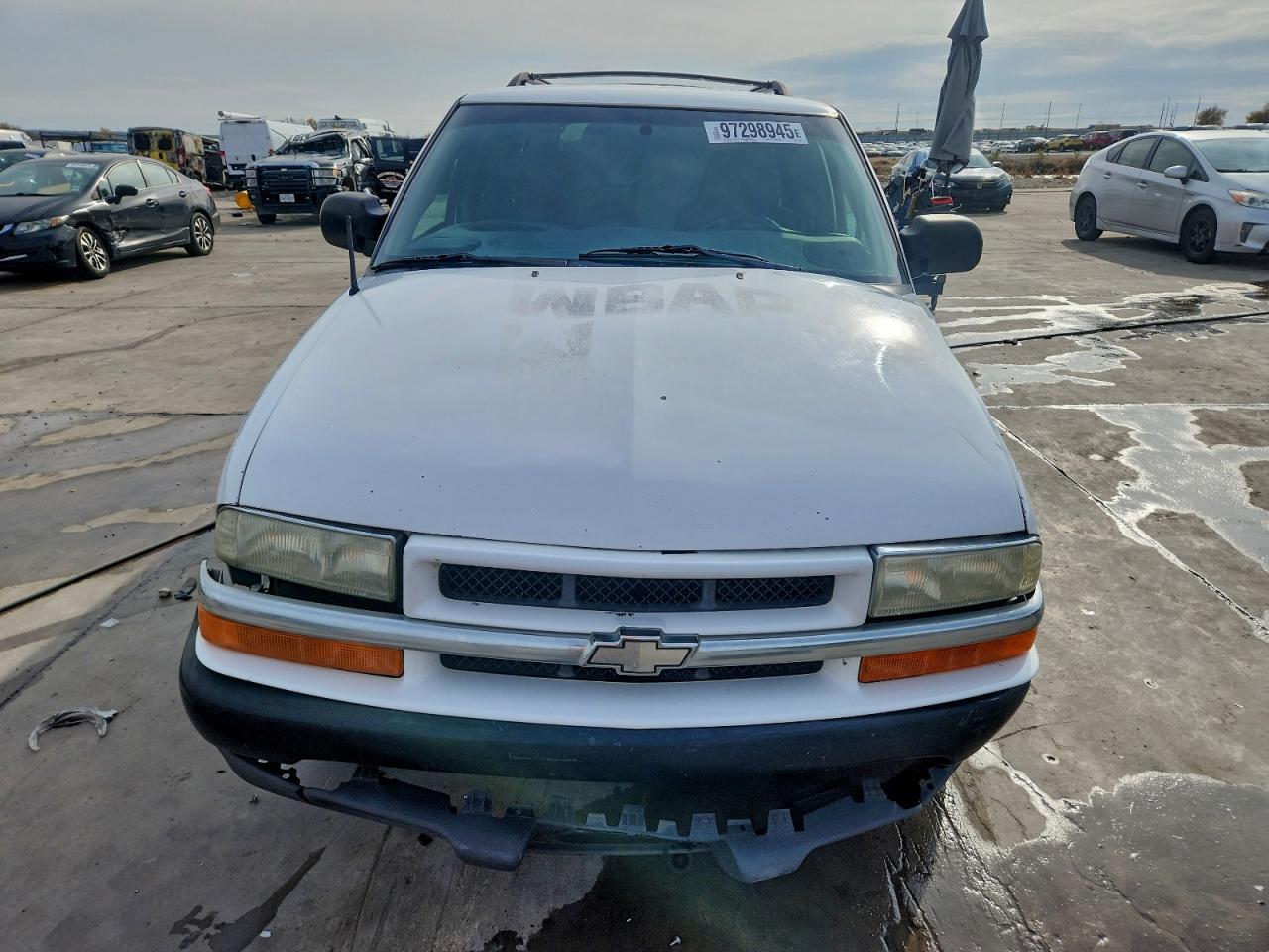 2004 CHEVROLET BLAZER photo 5