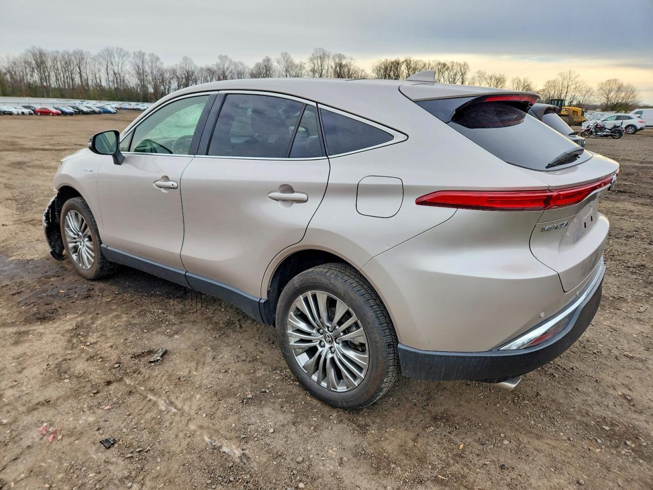 2021 TOYOTA VENZA photo 2