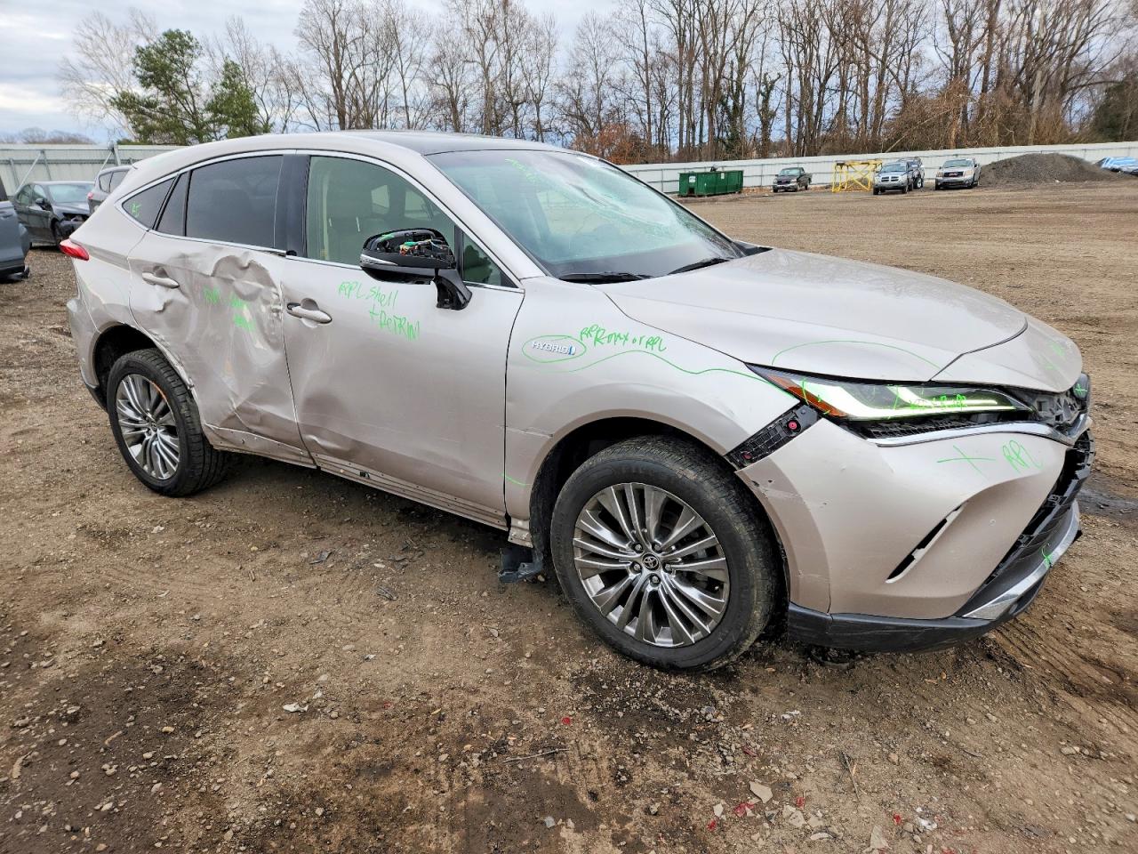 2021 TOYOTA VENZA photo 4