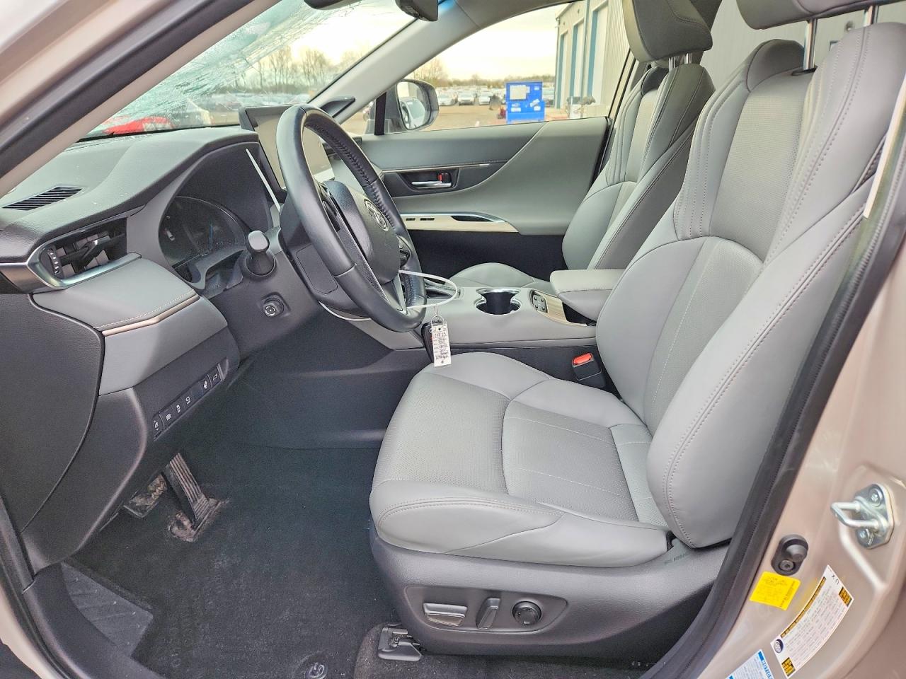 2021 TOYOTA VENZA photo 7