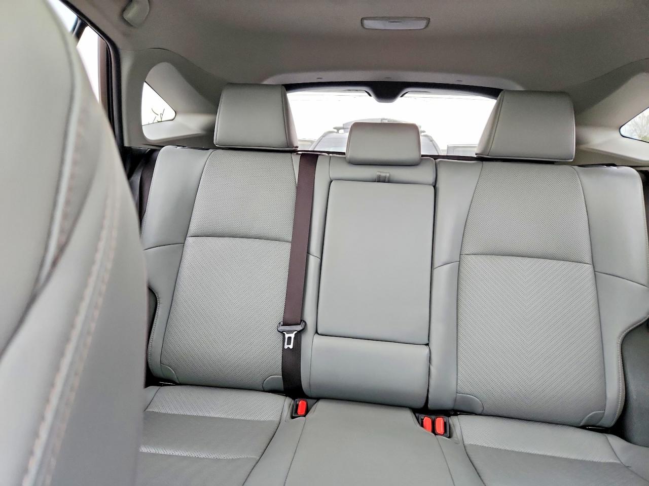 2021 TOYOTA VENZA photo 10