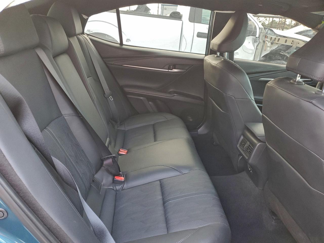 2025 TOYOTA CAMRY XSE photo 19