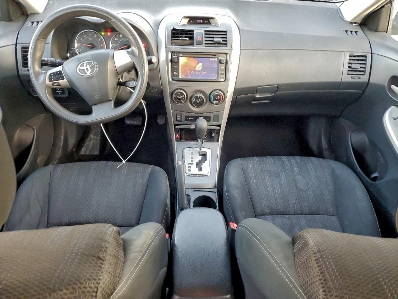 2013 TOYOTA COROLLA BASE photo 8