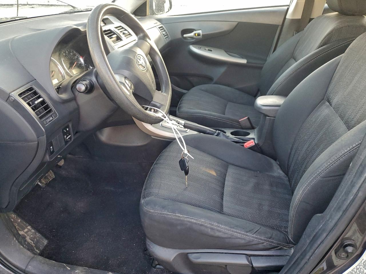 2013 TOYOTA COROLLA BASE photo 7
