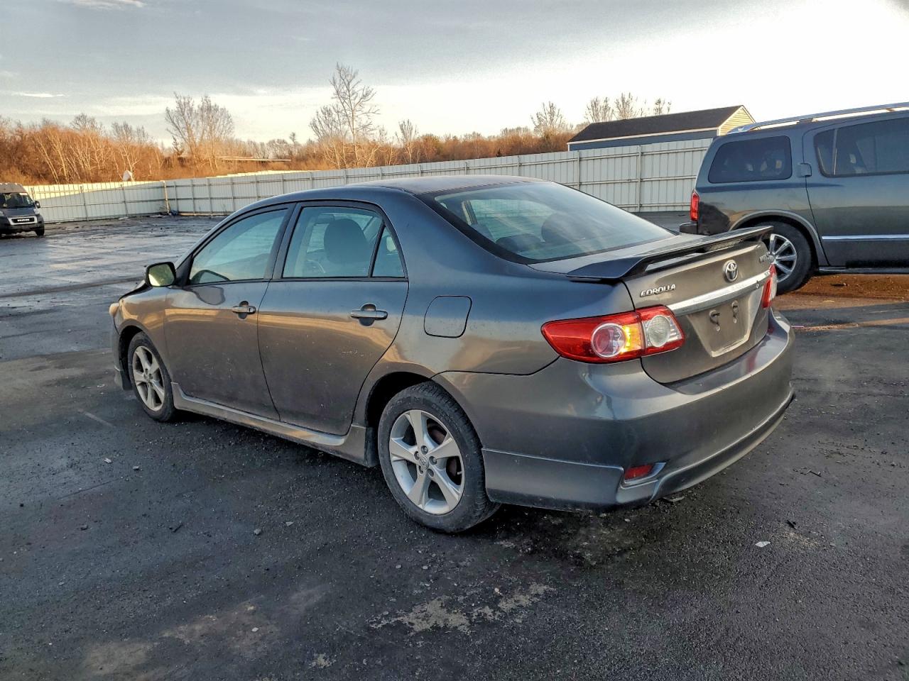 2013 TOYOTA COROLLA BASE photo 2