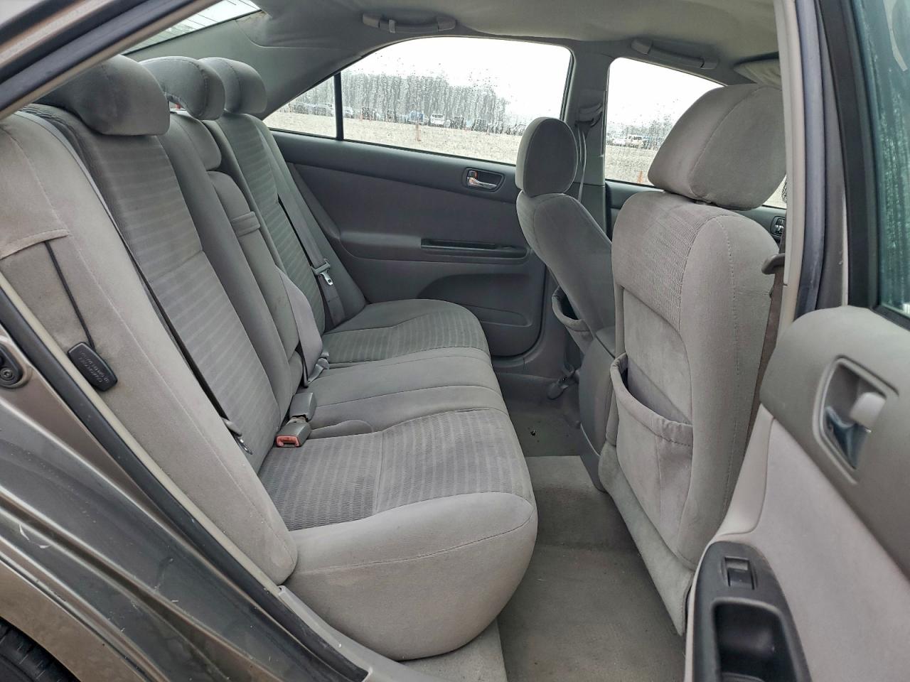2005 TOYOTA CAMRY LE photo 10