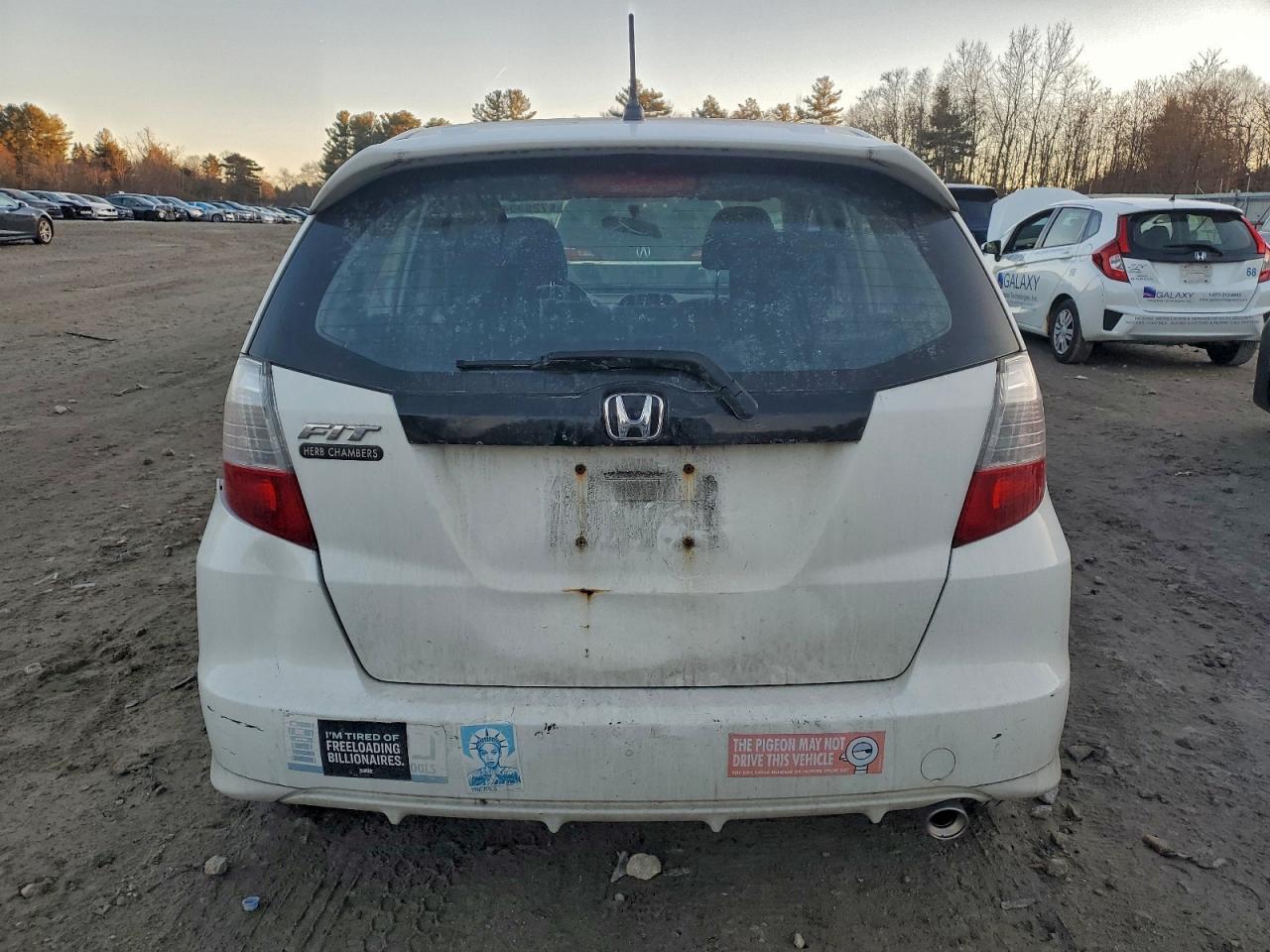 2011 HONDA FIT SPORT photo 6