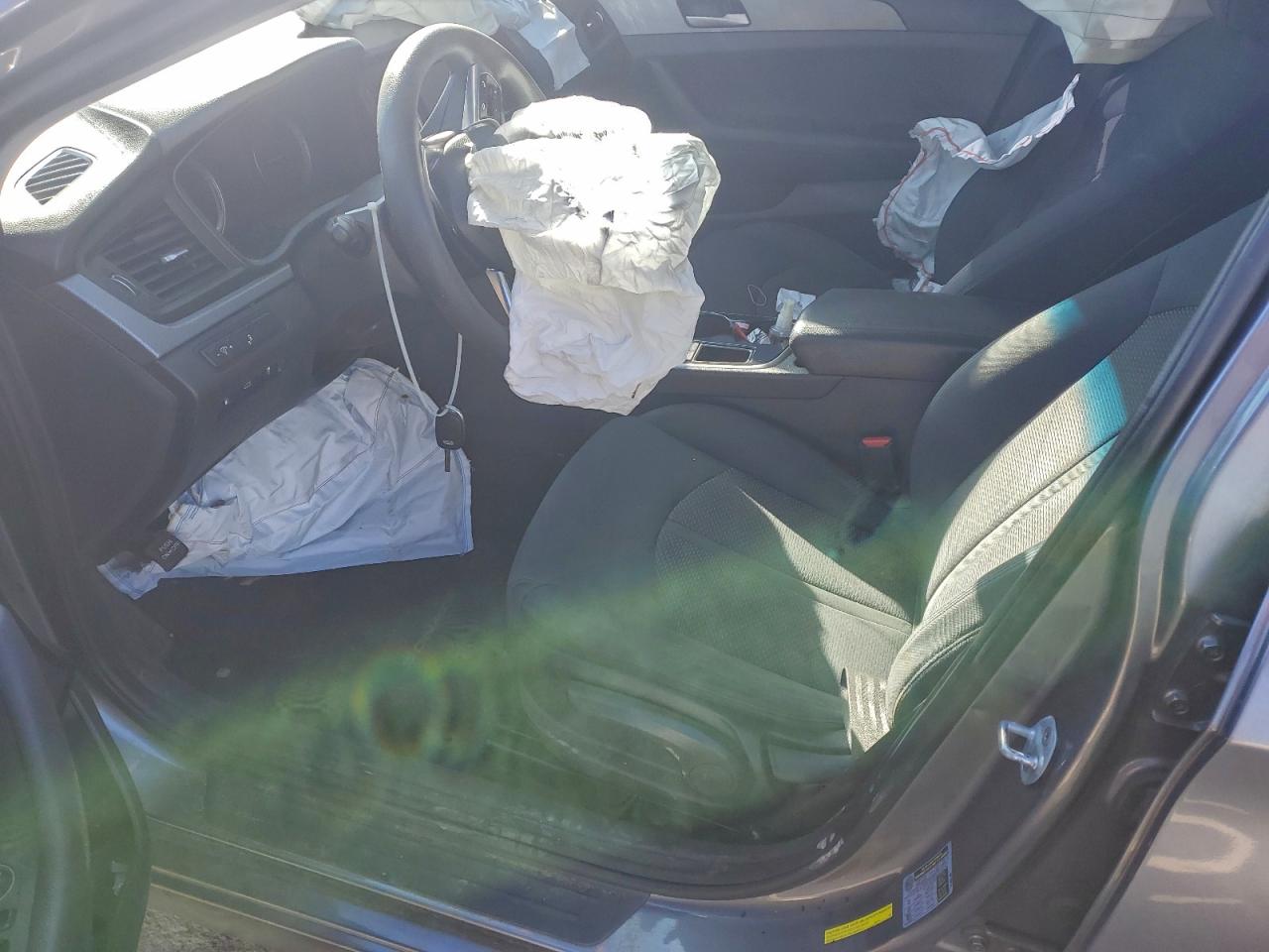 2018 HYUNDAI SONATA SE photo 13