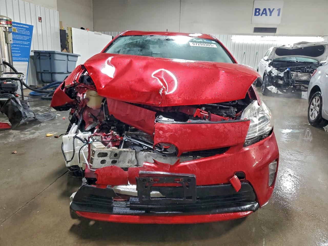 2013 TOYOTA PRIUS photo 5