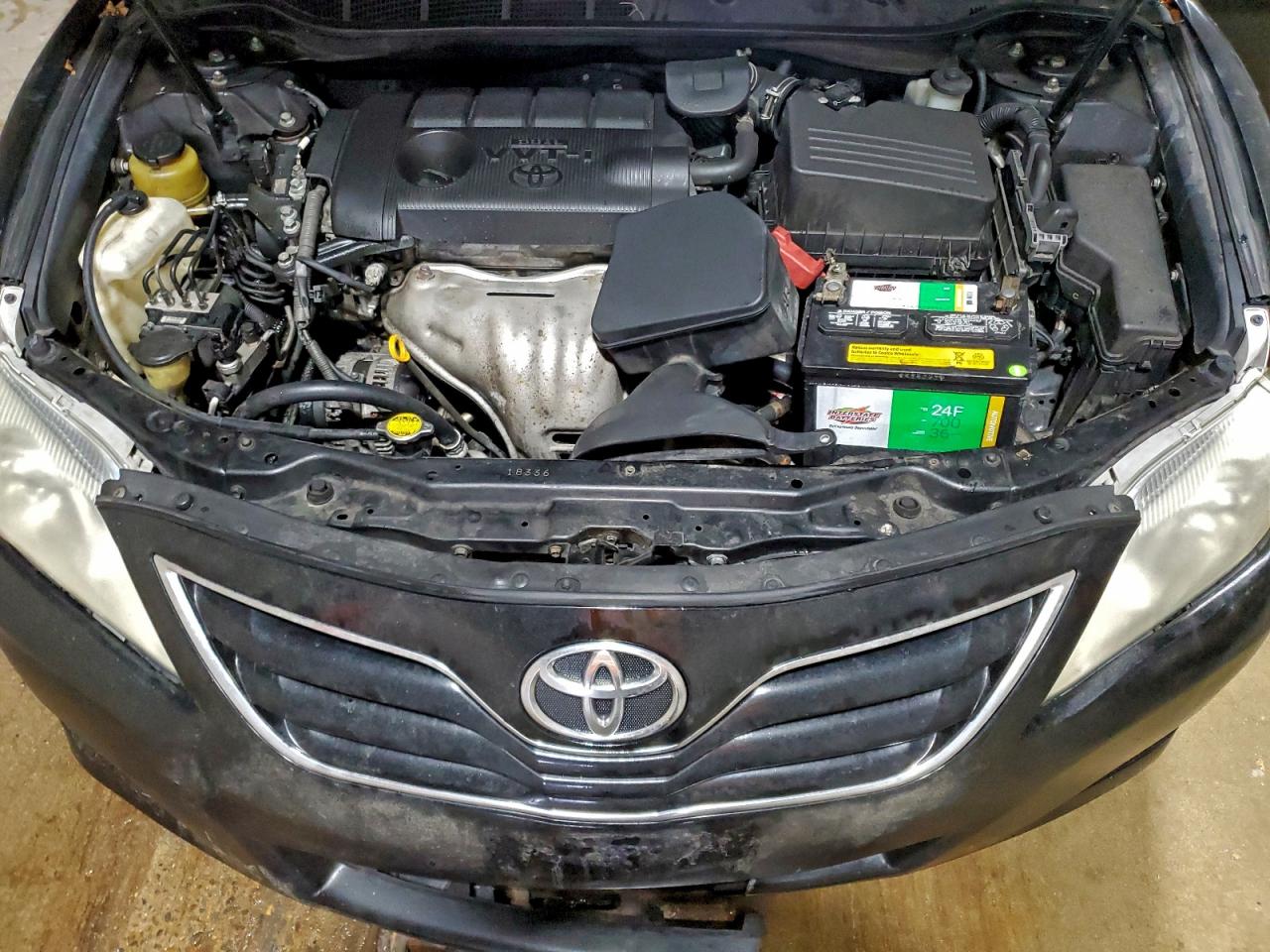 2011 TOYOTA CAMRY BASE photo 21