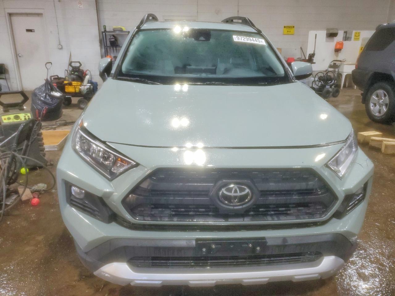 2019 TOYOTA RAV4 ADVENTURE photo 16