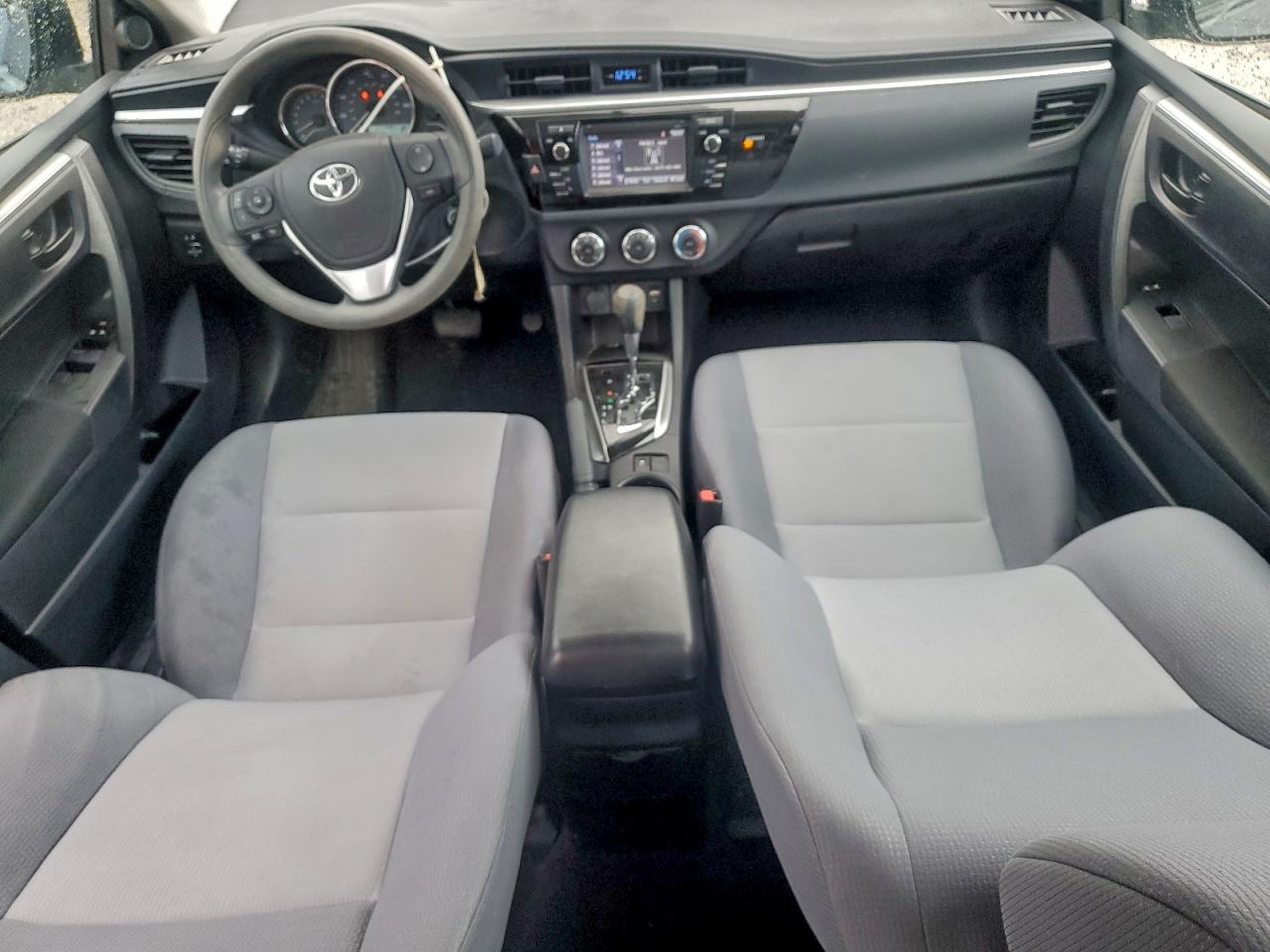 2016 TOYOTA COROLLA L photo 8